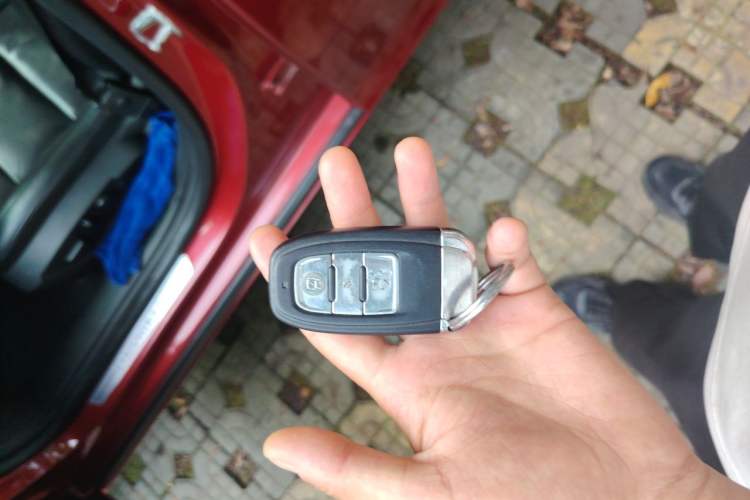 Used Chevrolet Malibu 2012 1.6T Automatic Luxury Edition Vehicle Key