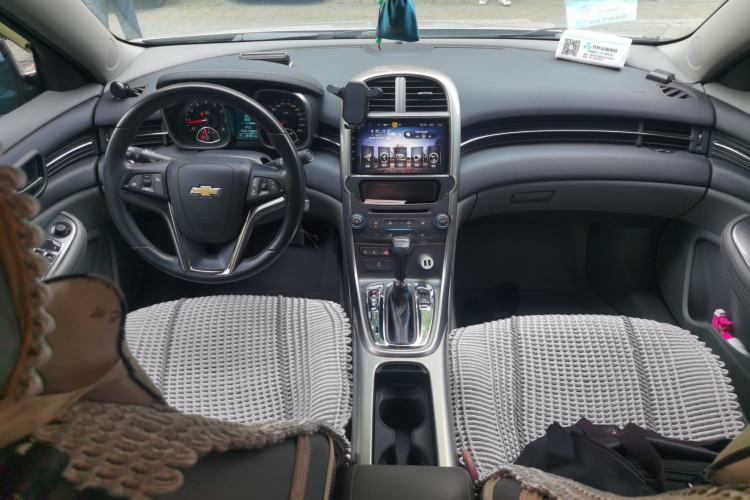 Used Chevrolet Malibu 2012 2.0L Automatic Luxury Edition Center Console
