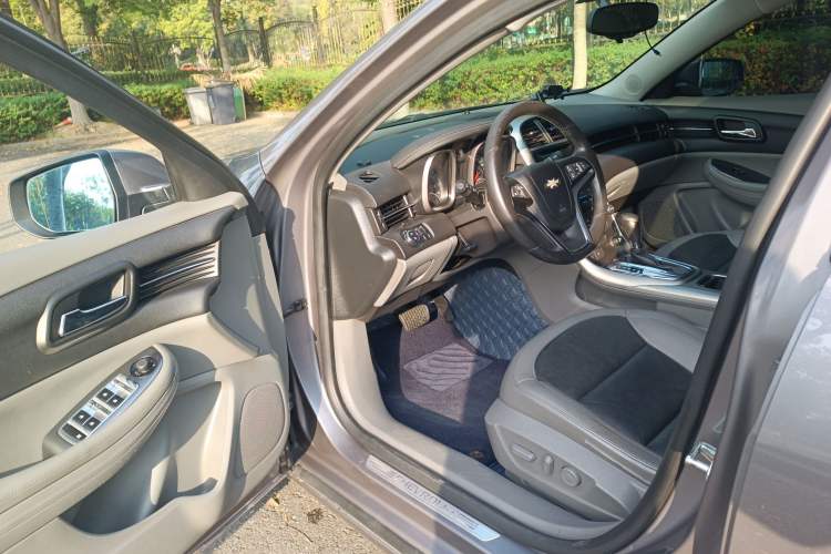 Used Chevrolet Malibu 2012 2.4L Automatic Luxury Edition Driver Seat