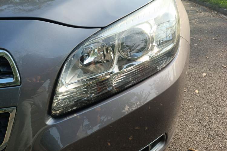 Used Chevrolet Malibu 2012 2.4L Automatic Luxury Edition Left Front Headlight