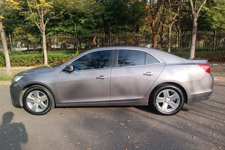 Used Chevrolet Malibu 2012 2.4L Automatic Luxury Edition Left Side