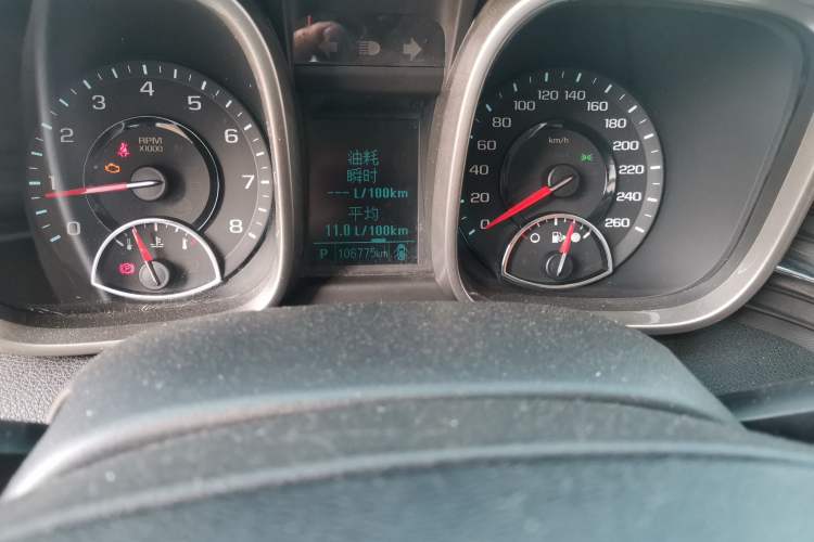 Used Chevrolet Malibu 2012 2.4L Automatic Luxury Edition Odometer Close Up