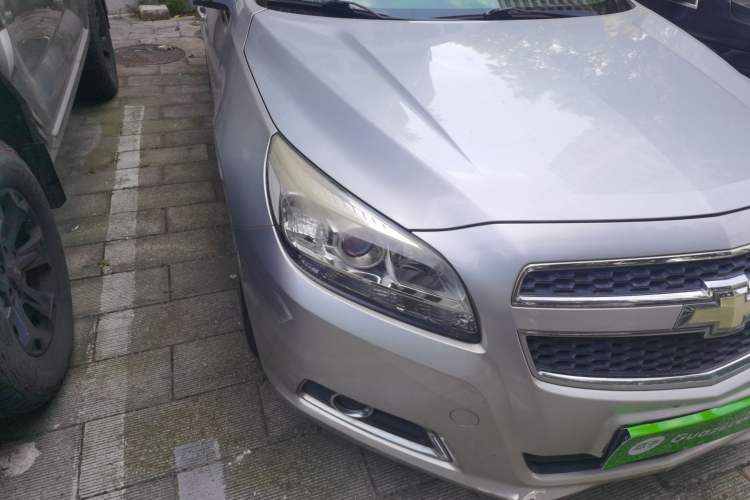 Used Chevrolet Malibu 2012 2.0L Automatic Luxury Edition Right Front Headlight