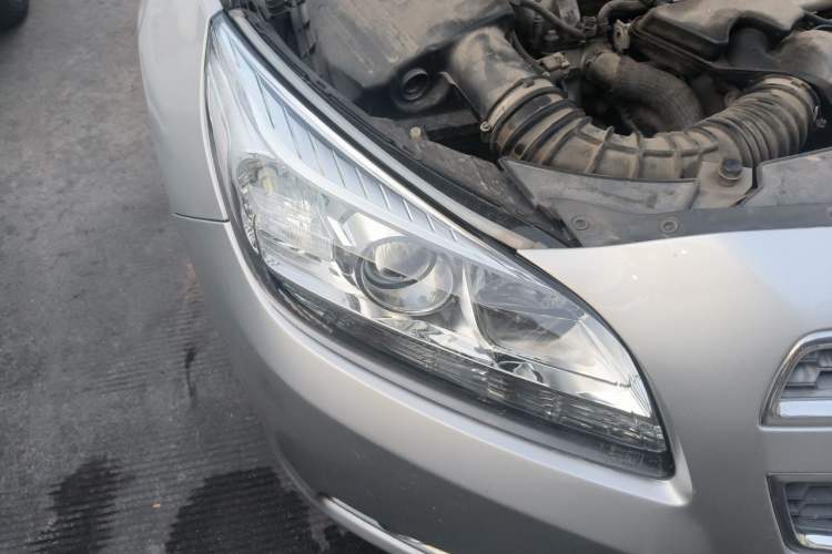 Used Chevrolet Malibu 2012 2.0L Automatic Luxury Edition Right Front Headlight