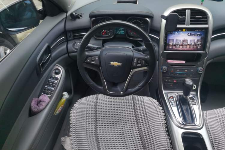 Used Chevrolet Malibu 2012 2.0L Automatic Luxury Edition Steering Wheel