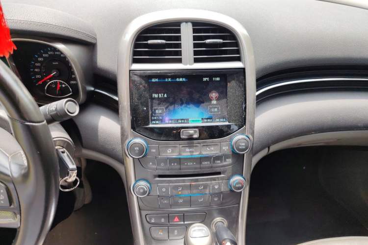 Used Chevrolet Malibu 2012 2.4L Automatic Luxury Edition Audio And AC Panel