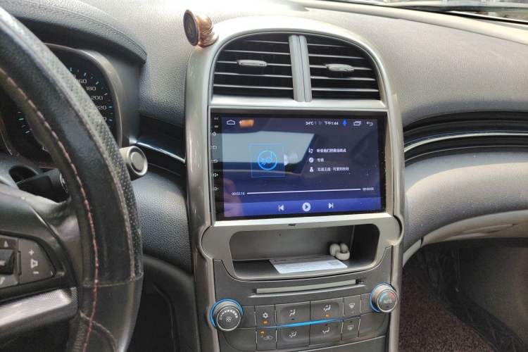 Used Chevrolet Malibu 2012 2.0L Automatic Luxury Edition Audio And AC Panel