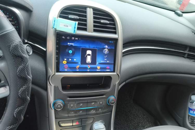 Used Chevrolet Malibu 2012 2.0L Automatic Luxury Edition Audio And AC Panel