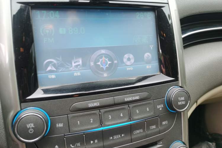 Used Chevrolet Malibu 2012 2.0L Automatic Comfort Edition Audio And AC Panel