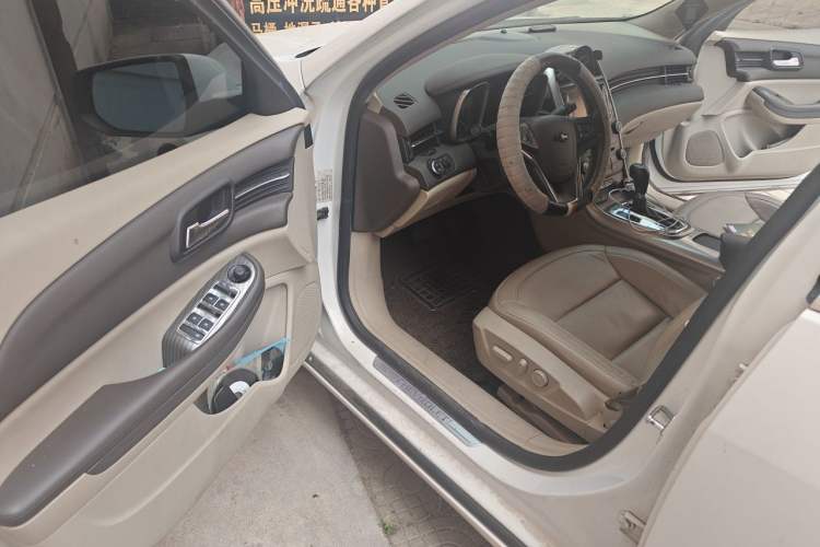 Used Chevrolet Malibu 2012 2.0L Automatic Luxury Edition Driver Seat