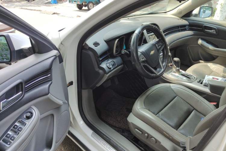 Used Chevrolet Malibu 2012 2.0L Automatic Luxury Edition Driver Seat