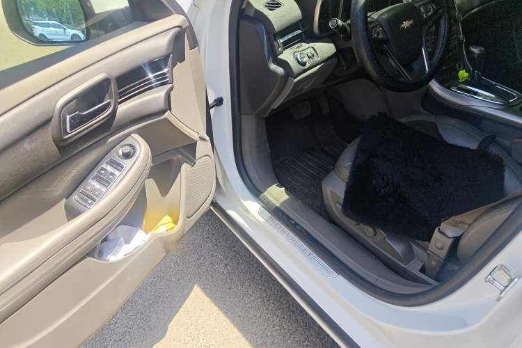 Used Chevrolet Malibu 2012 2.4L Automatic Luxury Edition Driver Seat