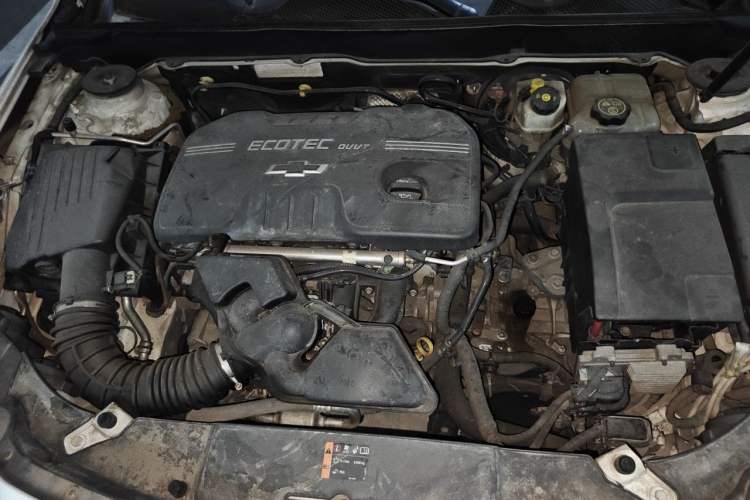 Used Chevrolet Malibu 2012 2.0L Automatic Comfort Edition Engine Bay