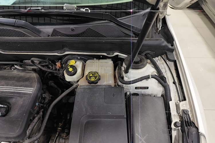 Used Chevrolet Malibu 2012 2.0L Automatic Comfort Edition Engine Bay Left
