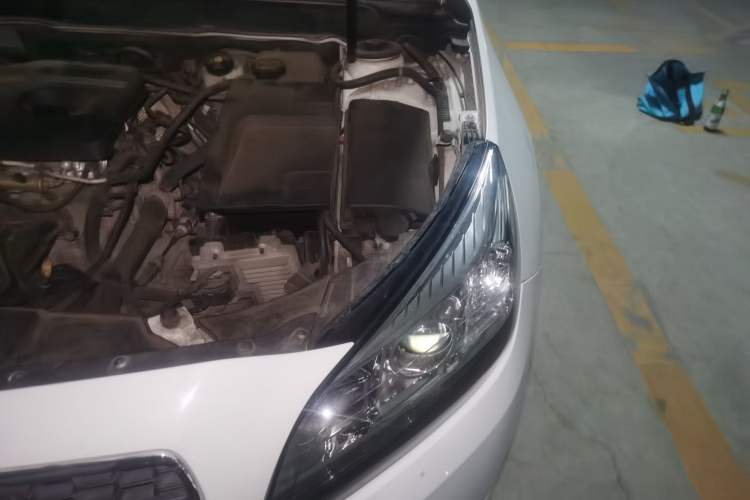 Used Chevrolet Malibu 2012 2.0L Automatic Comfort Edition Engine Bay Left