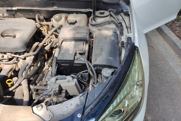 Used Chevrolet Malibu 2012 2.0L Automatic Luxury Edition Engine Bay Left