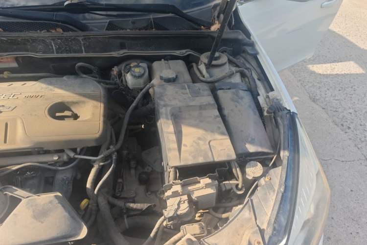 Used Chevrolet Malibu 2012 2.0L Automatic Luxury Edition Engine Bay Left
