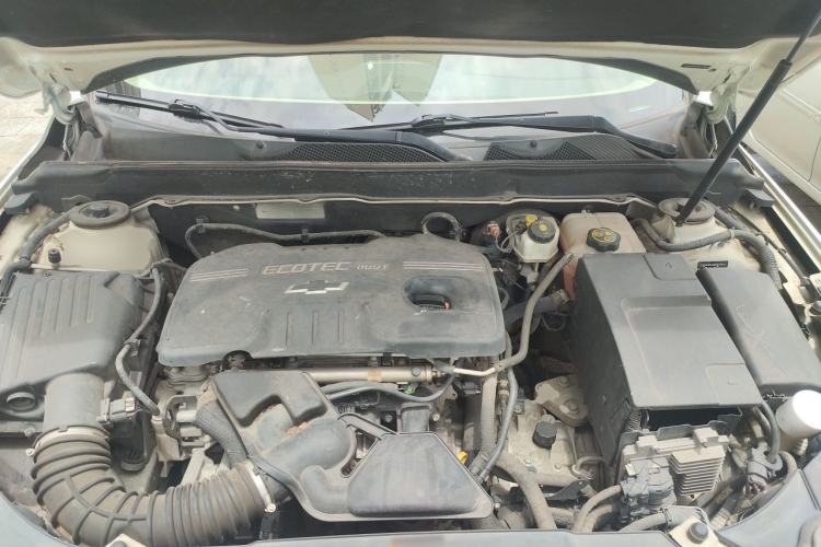 Used Chevrolet Malibu 2012 2.0L Automatic Comfort Edition Engine Bay