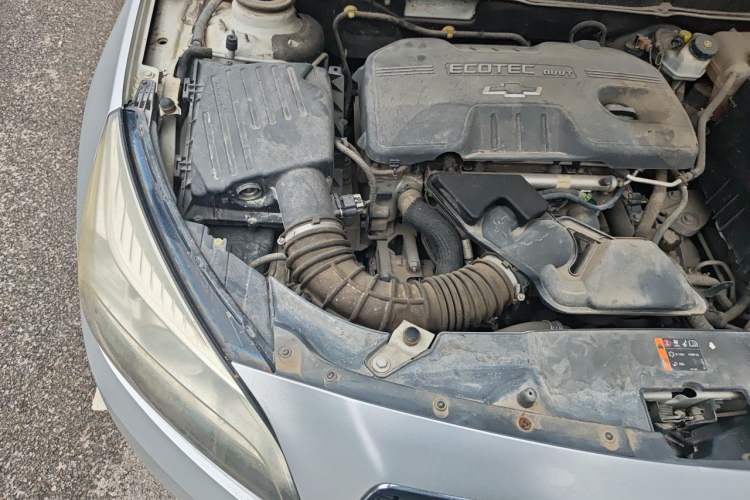 Used Chevrolet Malibu 2012 2.0L Automatic Luxury Edition Engine Bay Right