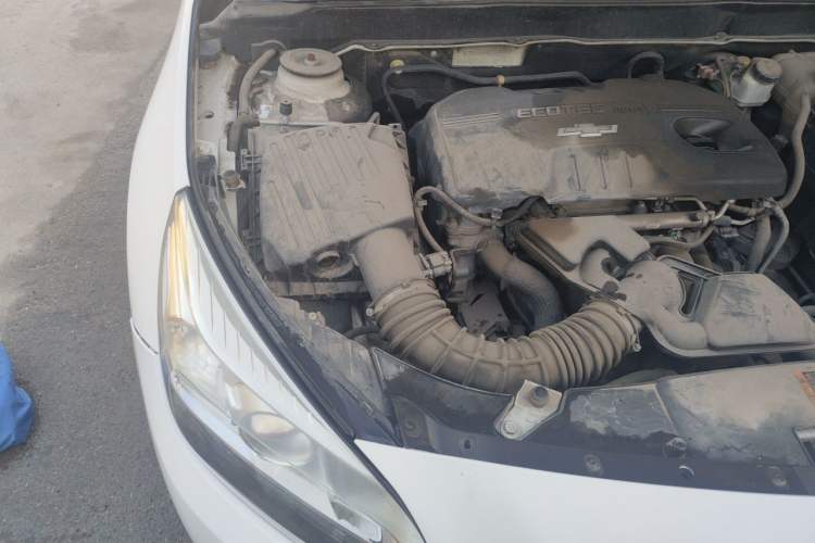 Used Chevrolet Malibu 2012 2.0L Automatic Luxury Edition Engine Bay Right
