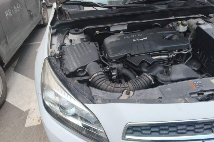 Used Chevrolet Malibu 2012 2.0L Automatic Luxury Edition Engine Bay Right