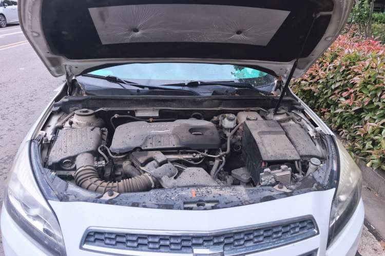 Used Chevrolet Malibu 2012 2.0L Automatic Comfort Edition Engine Bay