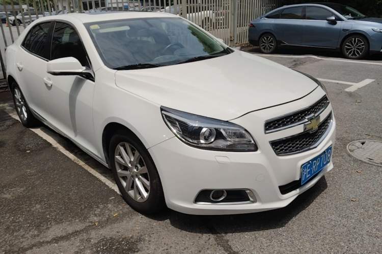 Used Chevrolet Malibu 2012 2.0L Automatic Luxury Edition Front Right 45 Deg
