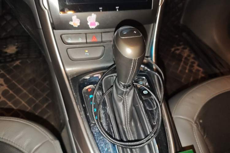 Used Chevrolet Malibu 2012 2.0L Automatic Luxury Edition Gear Lever