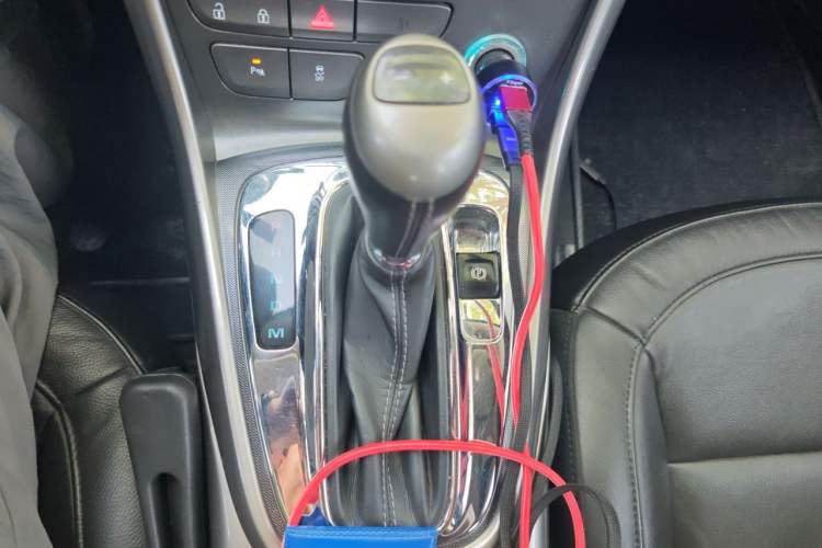 Used Chevrolet Malibu 2012 2.4L Automatic Flagship Edition Gear Lever