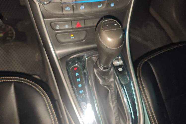 Used Chevrolet Malibu 2012 2.0L Automatic Comfort Edition Gear Lever