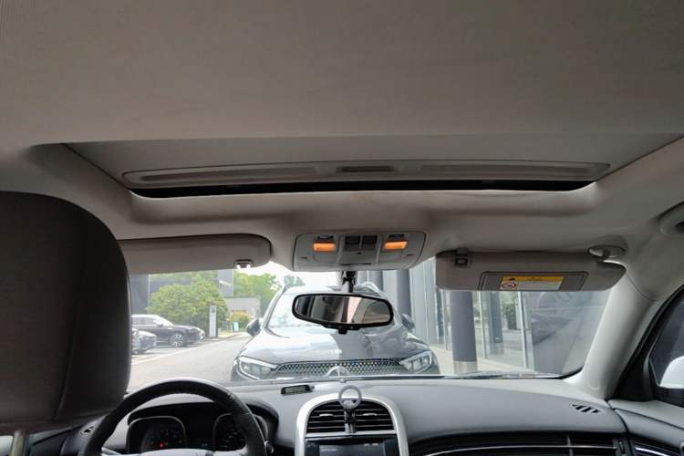 Used Chevrolet Malibu 2012 2.0L Automatic Luxury Edition Headliner