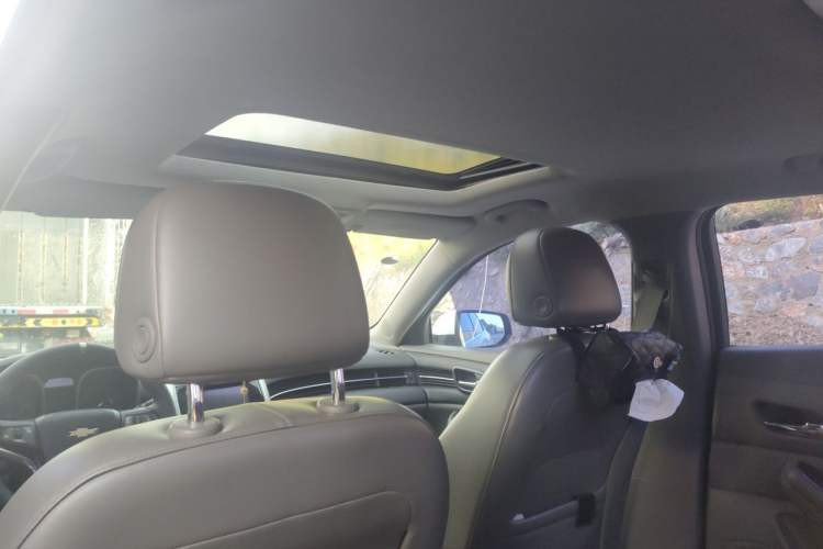 Used Chevrolet Malibu 2012 2.0L Automatic Luxury Edition Headliner