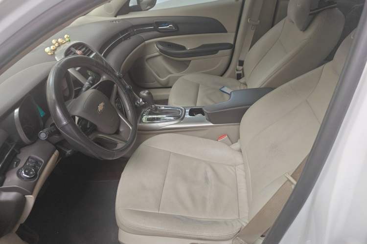 Used Chevrolet Malibu 2012 2.0L Automatic Comfort Edition Left Front Seat