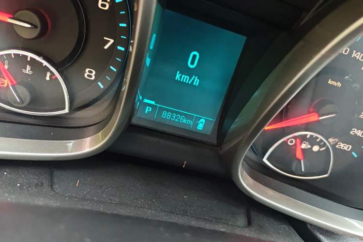 Used Chevrolet Malibu 2012 2.0L Automatic Luxury Edition Odometer Close Up