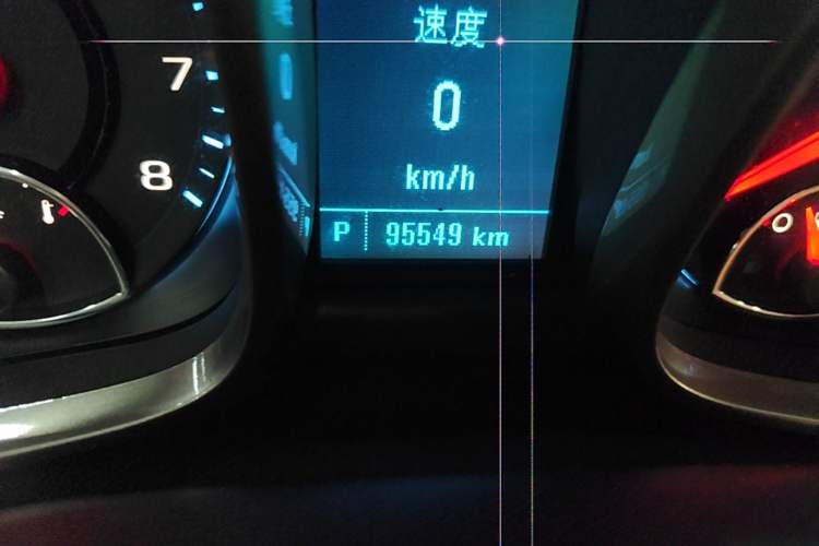 Used Chevrolet Malibu 2012 2.0L Automatic Comfort Edition Odometer Close Up