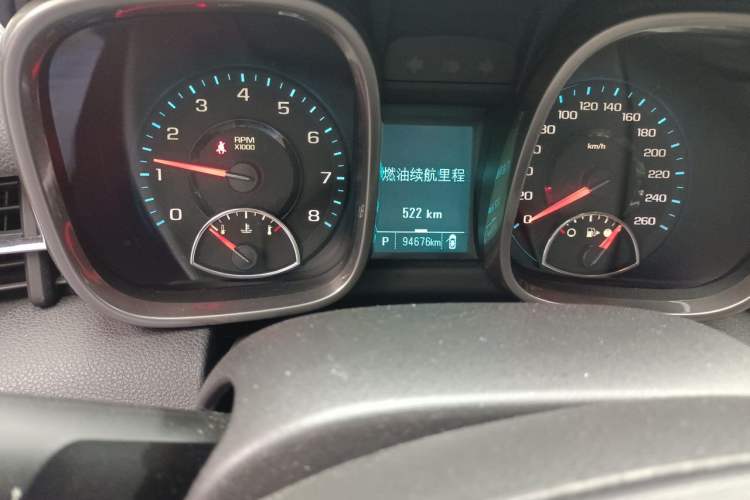 Used Chevrolet Malibu 2012 2.4L Automatic Luxury Edition Odometer Close Up