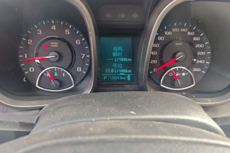 Used Chevrolet Malibu 2012 2.0L Automatic Luxury Edition Odometer Close Up