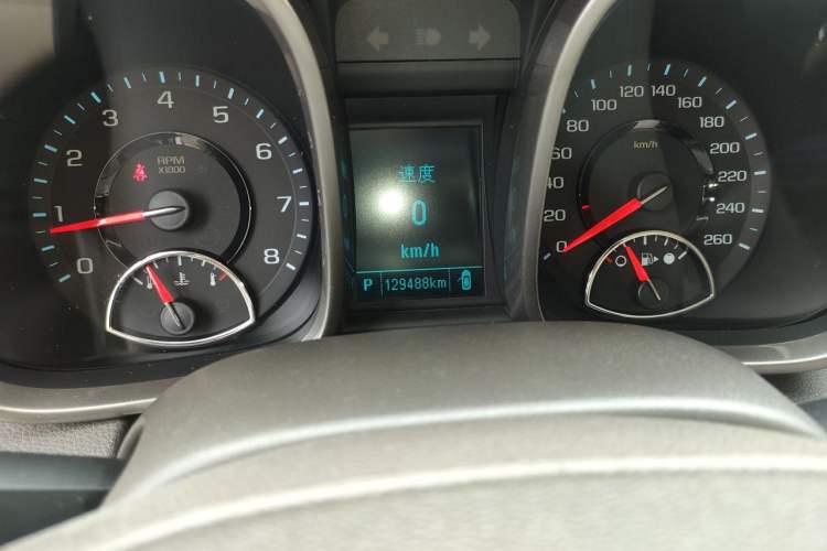 Used Chevrolet Malibu 2012 2.0L Automatic Comfort Edition Odometer Close Up