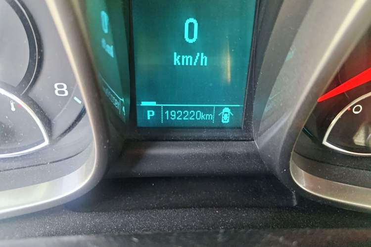 Used Chevrolet Malibu 2012 2.4L Automatic Luxury Edition Odometer Close Up