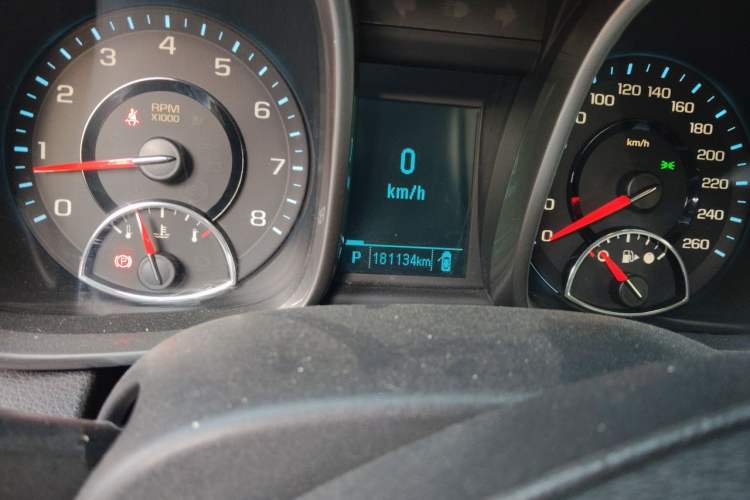 Used Chevrolet Malibu 2012 2.0L Automatic Luxury Edition Odometer Close Up