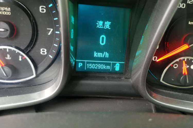 Used Chevrolet Malibu 2012 2.0L Automatic Comfort Edition Odometer Close Up
