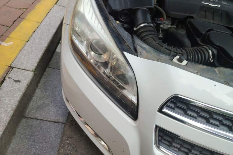 Used Chevrolet Malibu 2012 2.4L Automatic Luxury Edition Right Front Headlight