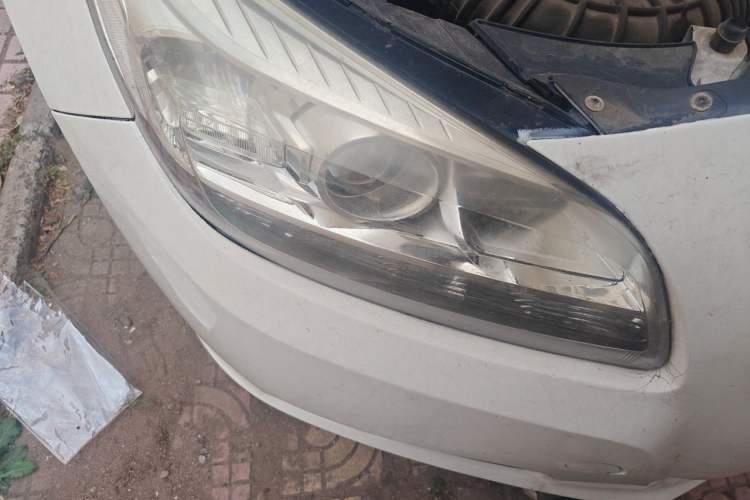 Used Chevrolet Malibu 2012 2.0L Automatic Luxury Edition Right Front Headlight