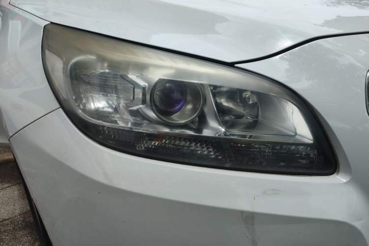 Used Chevrolet Malibu 2012 2.0L Automatic Comfort Edition Right Front Headlight