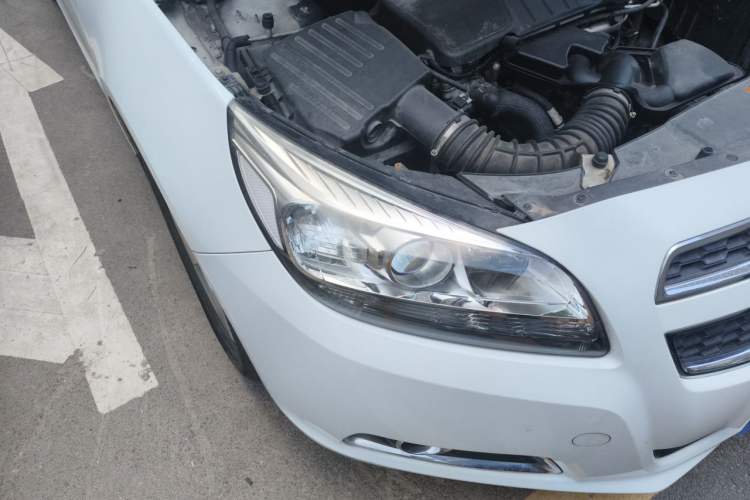 Used Chevrolet Malibu 2012 2.0L Automatic Luxury Edition Right Front Headlight