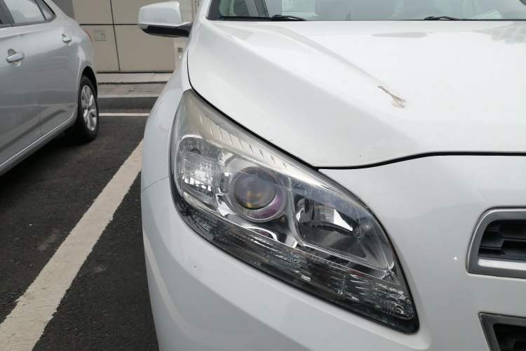 Used Chevrolet Malibu 2012 2.0L Automatic Comfort Edition Right Front Headlight