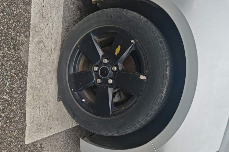 Used Chevrolet Malibu 2012 2.0L Automatic Luxury Edition Right Front Wheel Hub