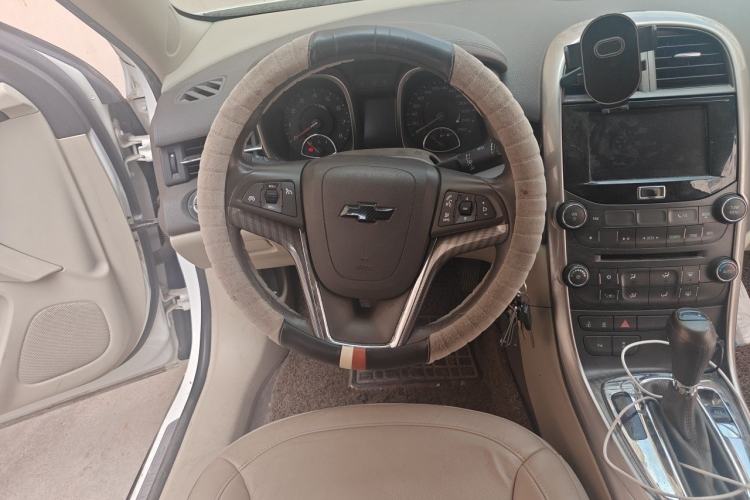 Used Chevrolet Malibu 2012 2.0L Automatic Luxury Edition Steering Wheel