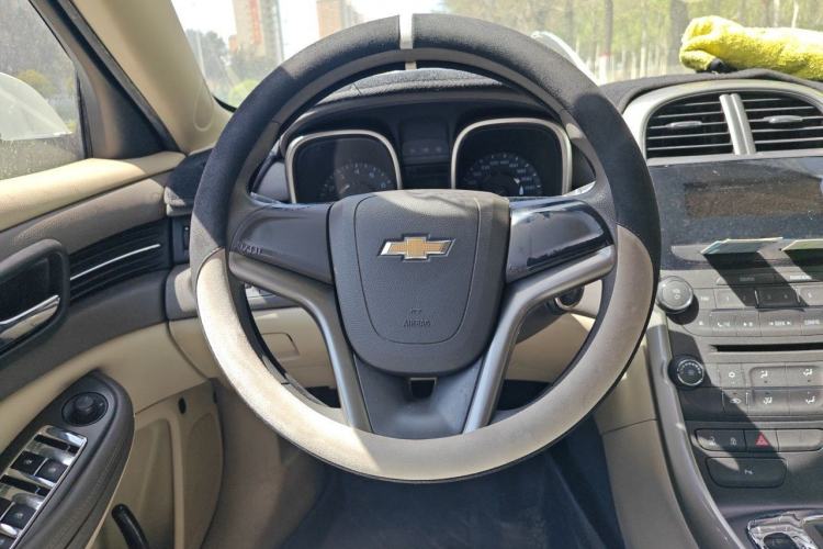 Used Chevrolet Malibu 2012 2.0L Automatic Comfort Edition Steering Wheel