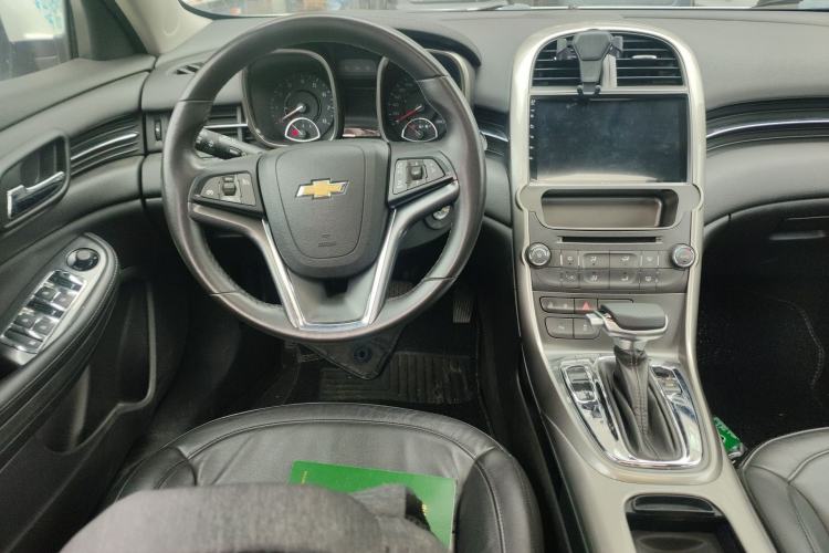 Used Chevrolet Malibu 2012 1.6T Automatic Luxury Edition Steering Wheel